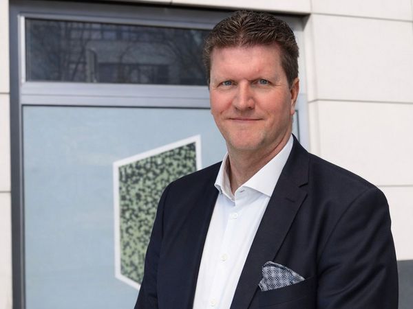 Portait of the new General Manager at art'otel Cologne: Hans de Waart